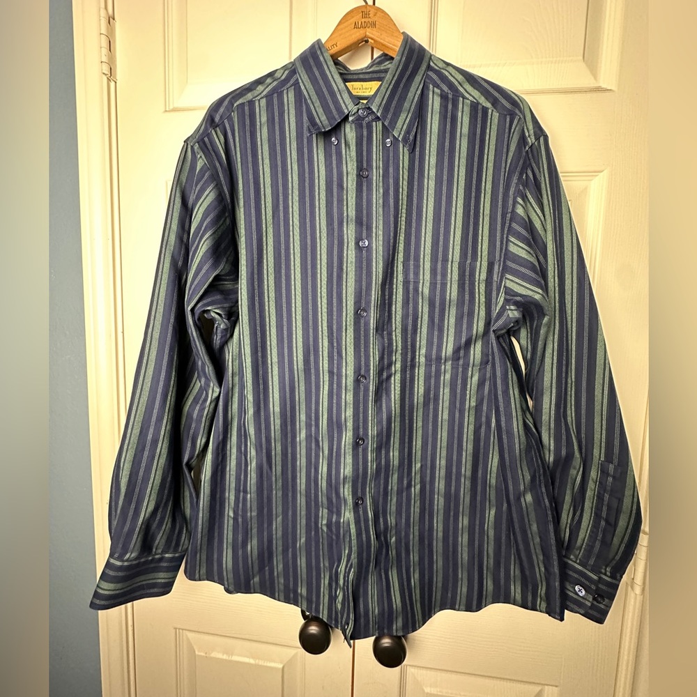 Turnbury mens size L 35 striped button down shirt